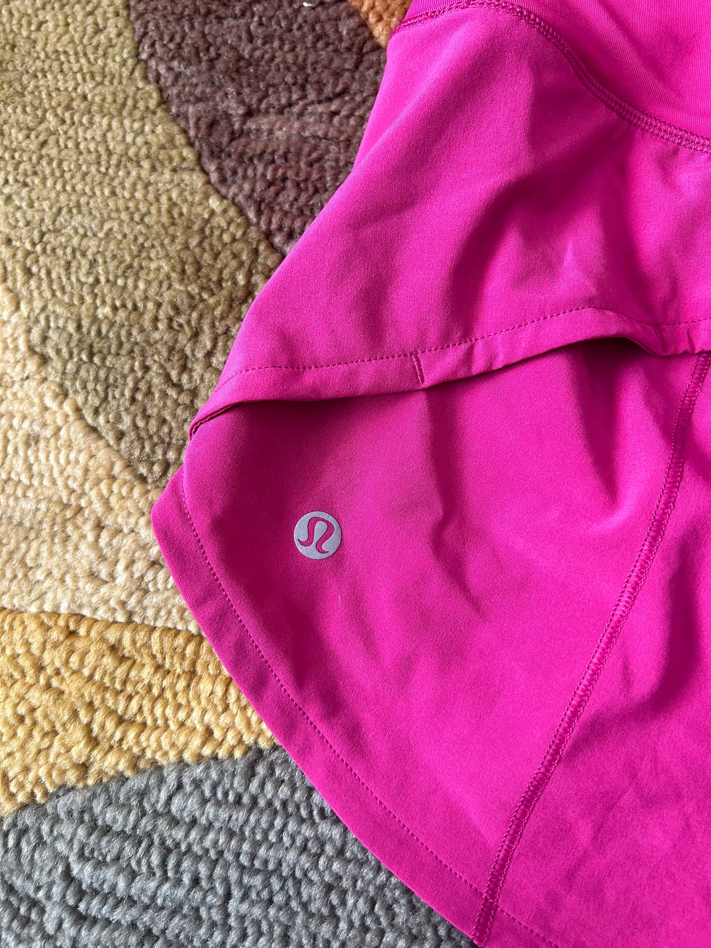 Speed Up Shorts 2.5” Low Rise Sonic Pink Built in Underwear Size 10 - Image 2