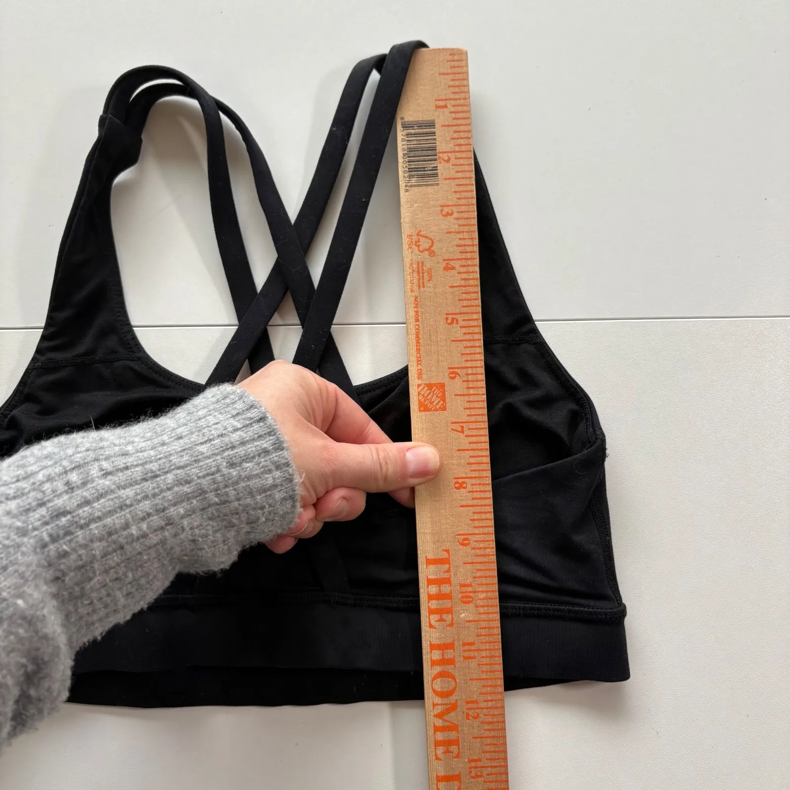 Lululemon Black Strappy Back Sports‎ Bra Women's Size 4 Workout Yoga Athletic - Image 5