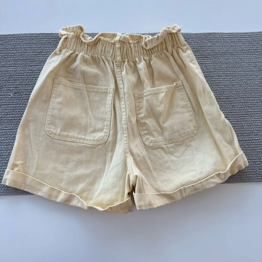 Love Tree Denim Butter Yellow High Rise Loose Fit Denim Shorts Large - Image 10