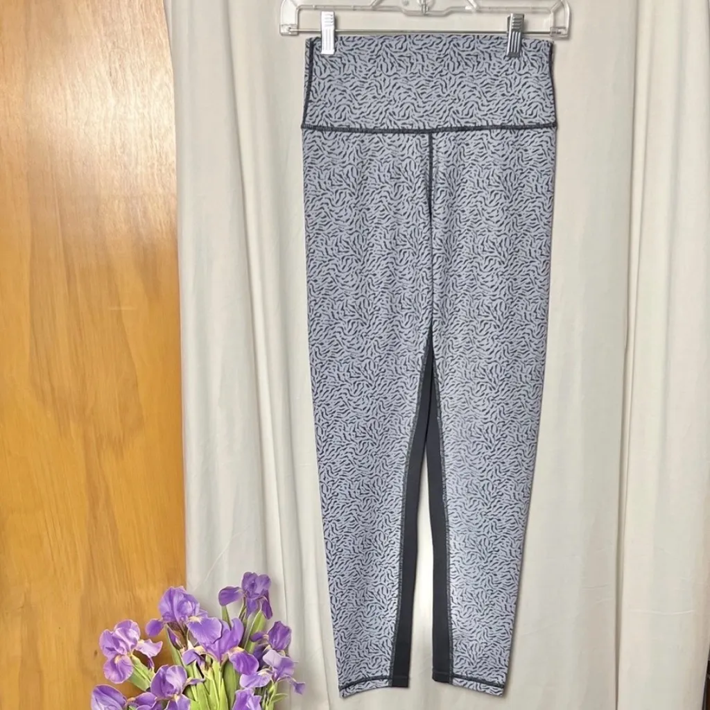 Anthropologie x ALLFENIX Animal Patterned High-Waisted 7/8 Leggings Size Medium - Image 2