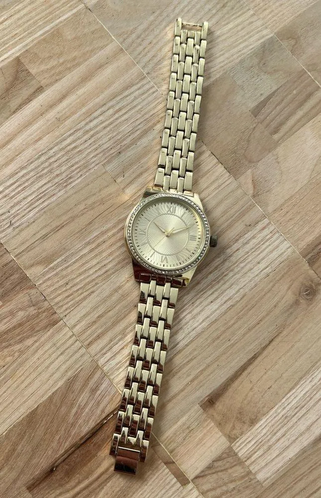 Fashion Watch FMD Brand Gold - Image 4