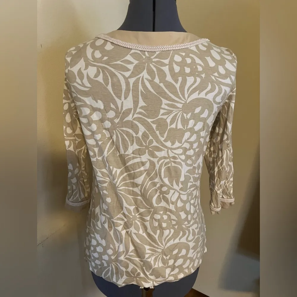 Charter Club Women's White and Tan Leaf Print Long Sleeve Shirt - Image 2