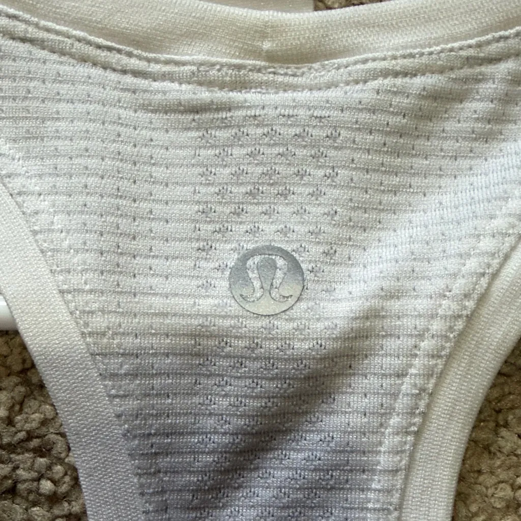 Lululemon Swiftly White Sz6 - Image 5