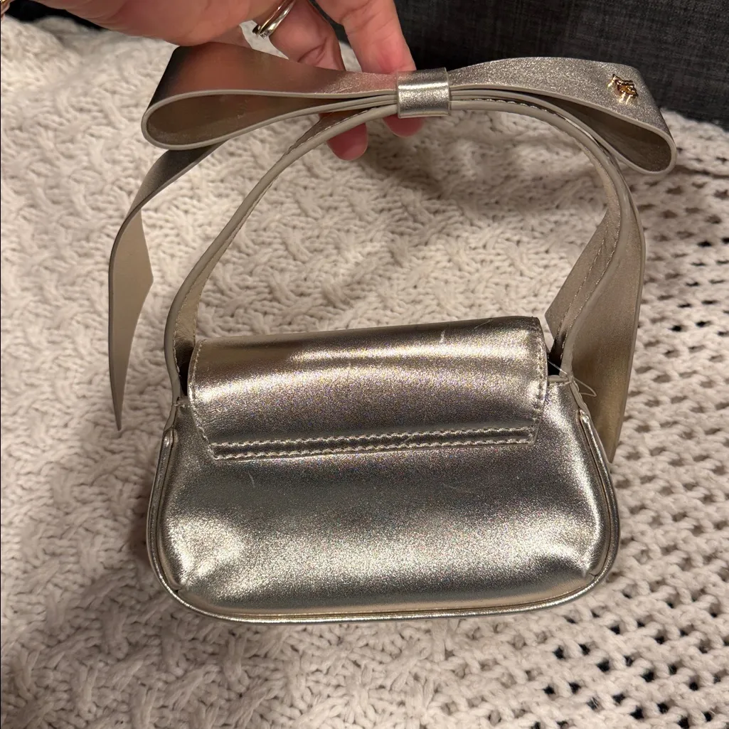 CHARLES &KEITH LEATHER BOW - Image 10