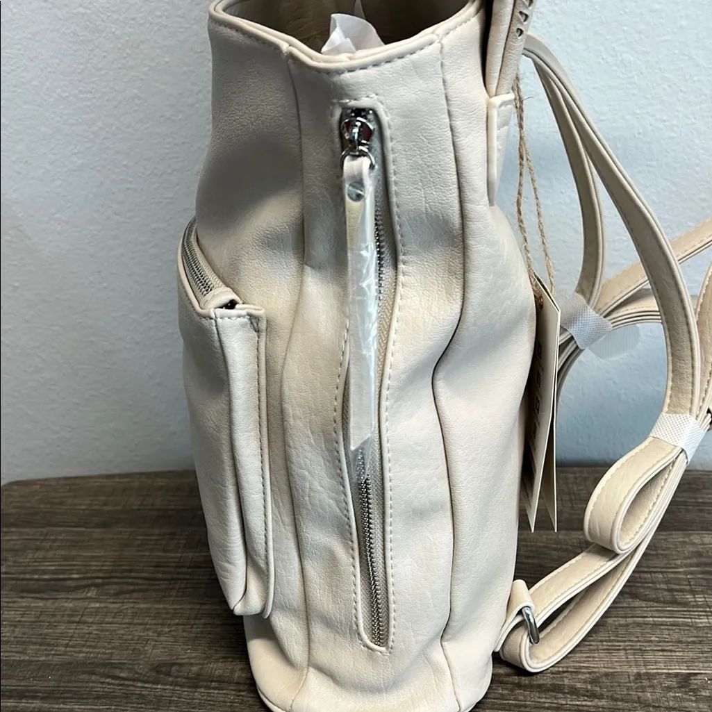 Antik Kraft | Cream Backpack - Image 6