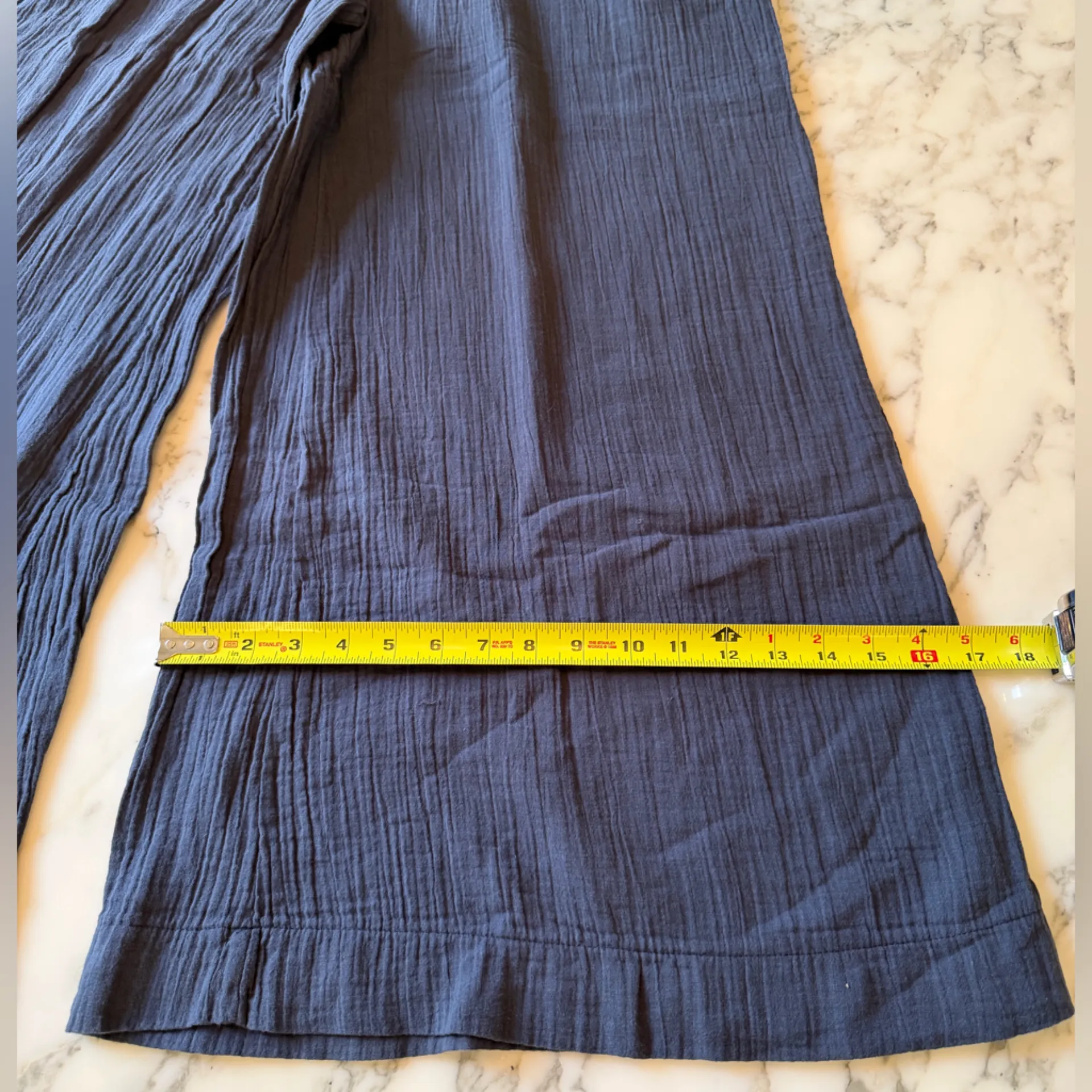 NWT Quince 100% Organic Cotton Gauze Smocked Wide Leg Jumpsuit Size M Blue Grey - Image 7