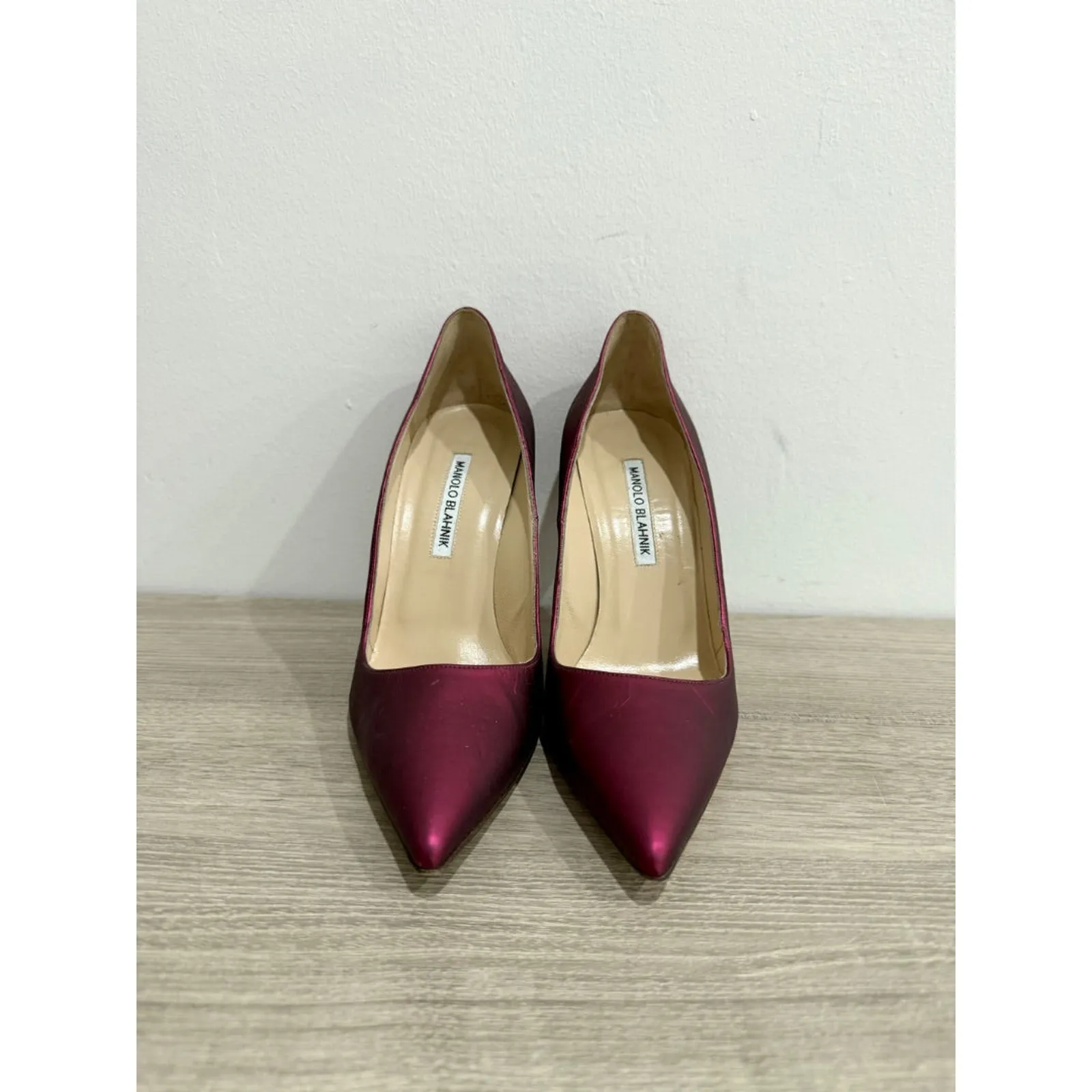 Manolo Blahnik Leather BB Stilettos Pointed Toe Pumps Radiant Magenta 39 / US 9 - Image 3