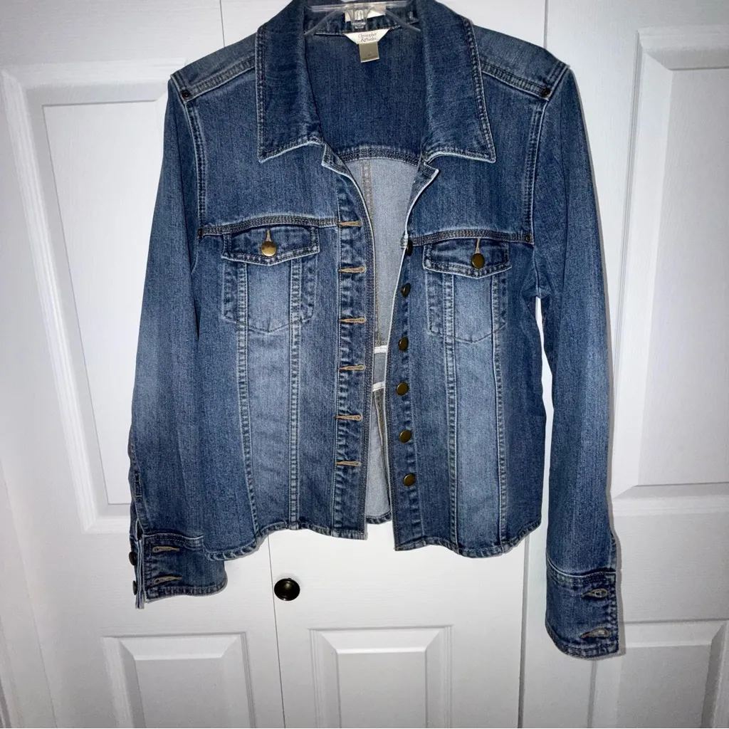 Christopher & Banks Women’s Blue Denim‎ Stretch Button front Jean Jacket Medium - Image 2