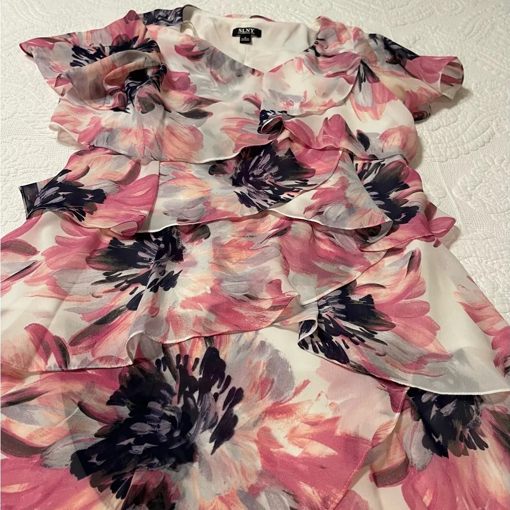 SLNY Tiered dress. Size 8 - Image 5