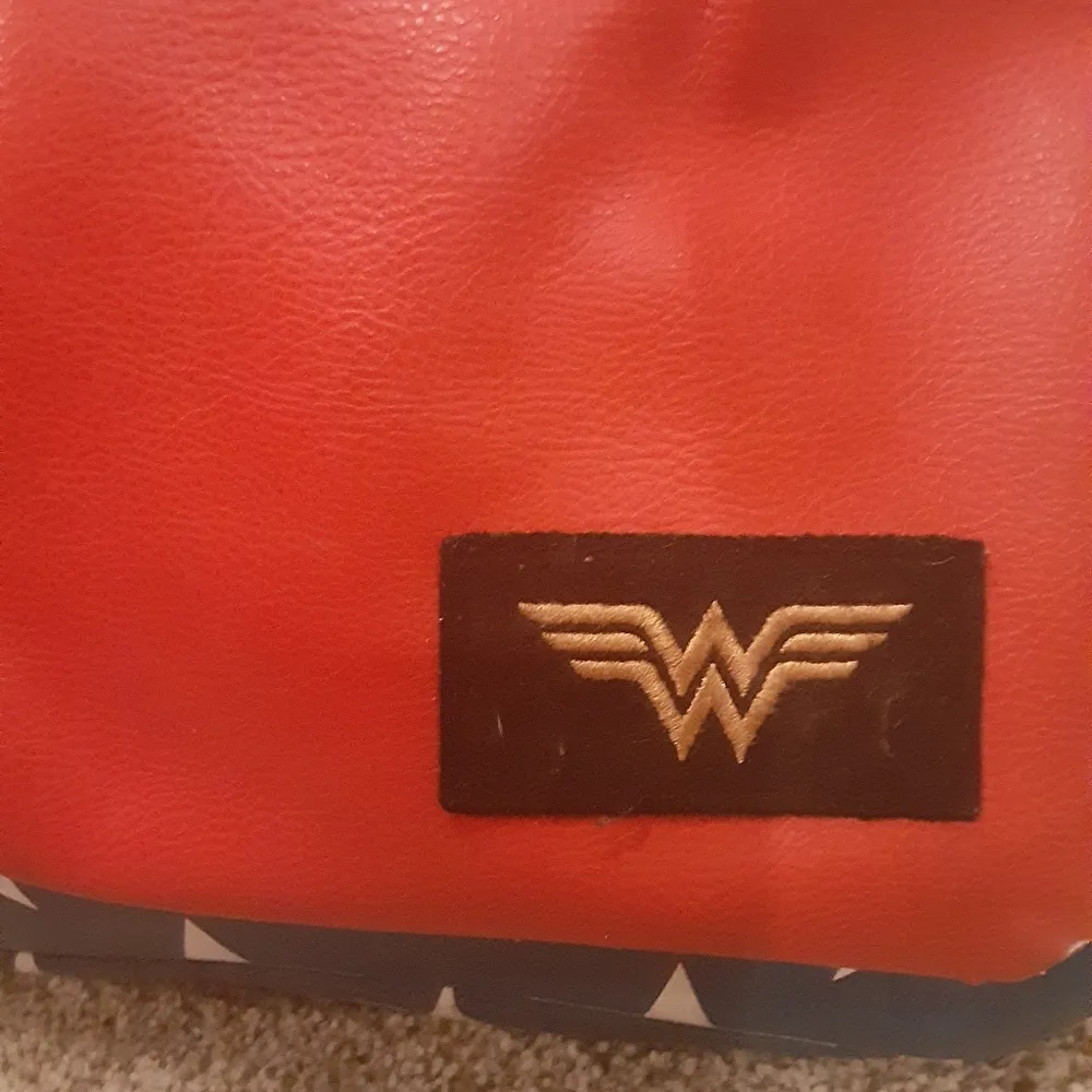 DC Comics  Wonder Woman Backpack - Image 7