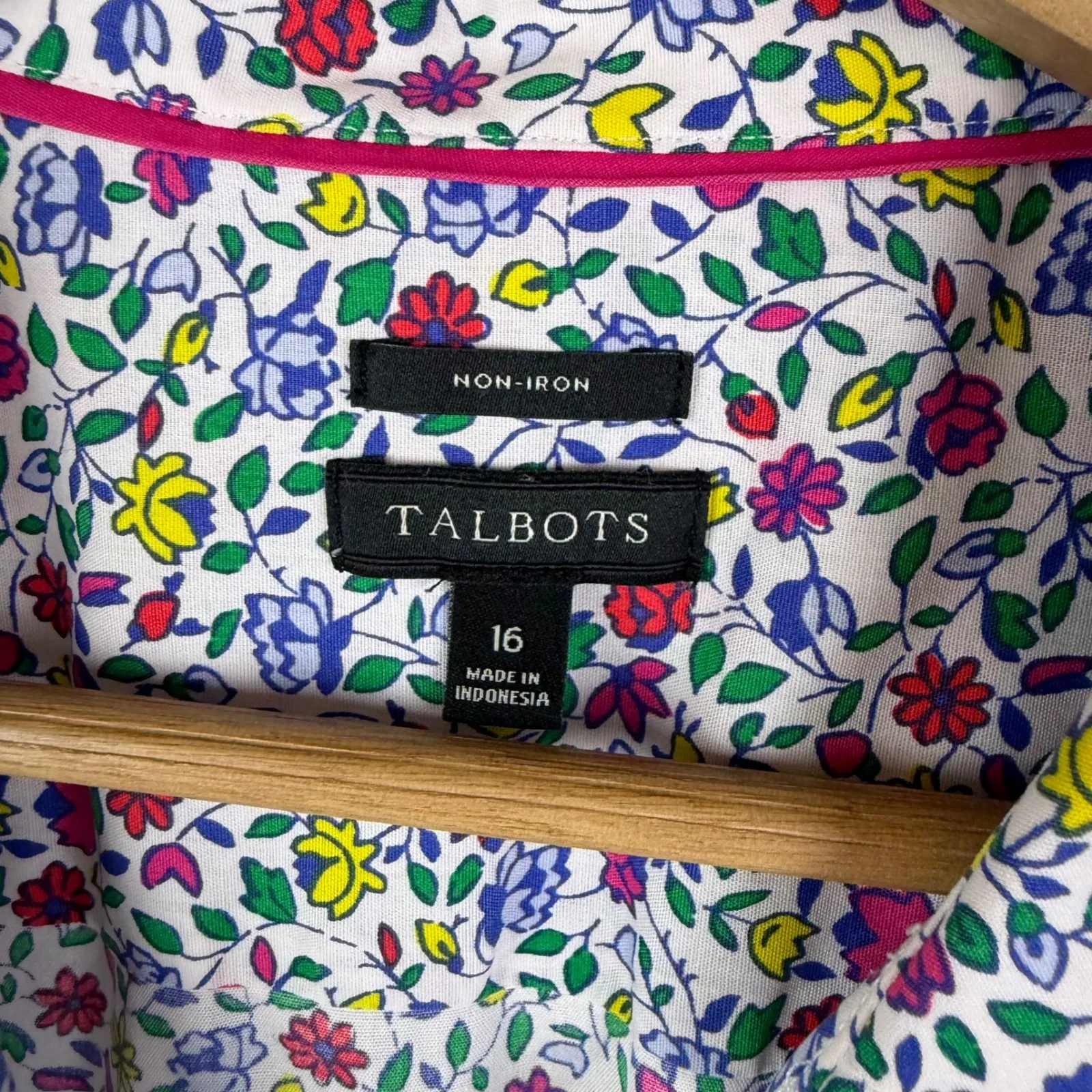 Talbots Perfect Shirt Prairie Floral Size 16 Non Iron Button Up Preppy Colorful - Image 7