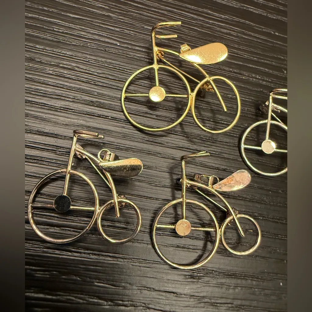 Bundle of (4) Vintage Bicycle Brooch Pin Gold Tone Metal - Image 3