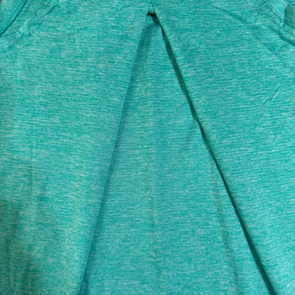 Columbia  Hike Tank Top - Image 10