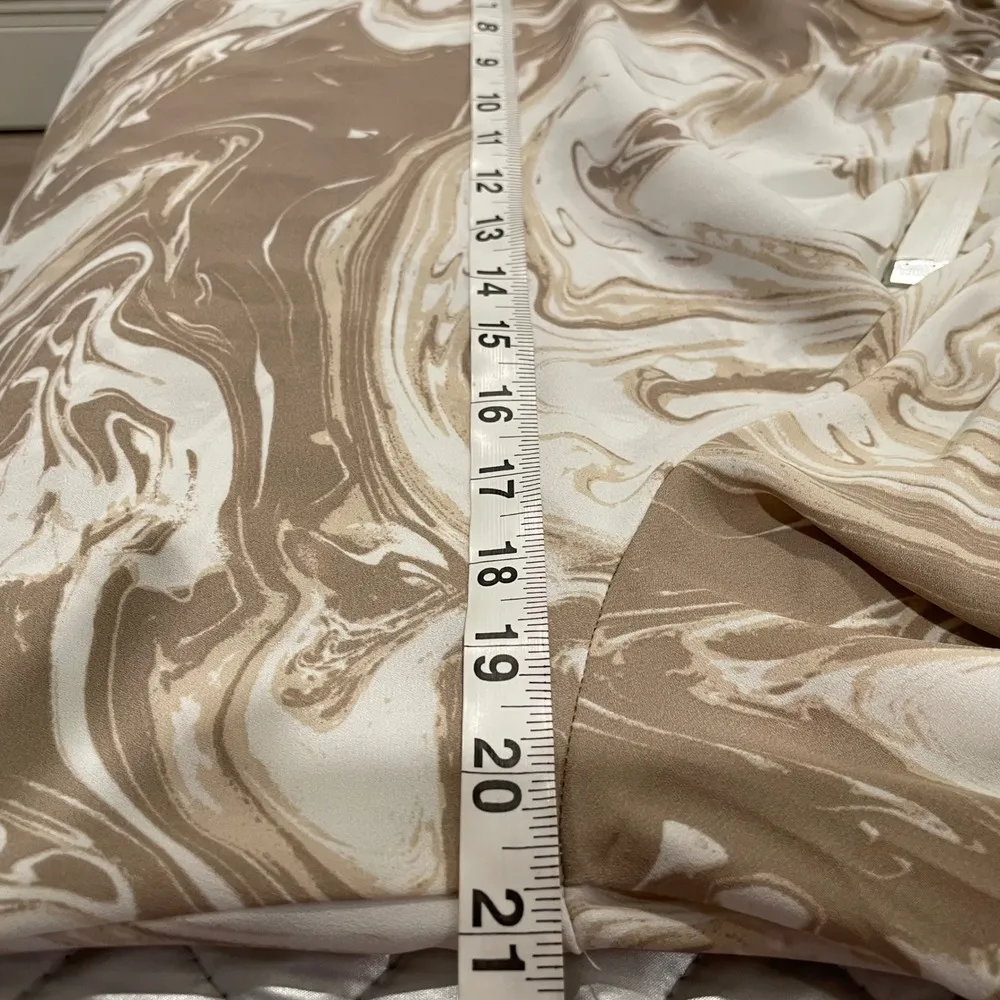 Anthropologie August Sky Medium Blouse, Beige Marble Print, 100% Polyester - Image 6