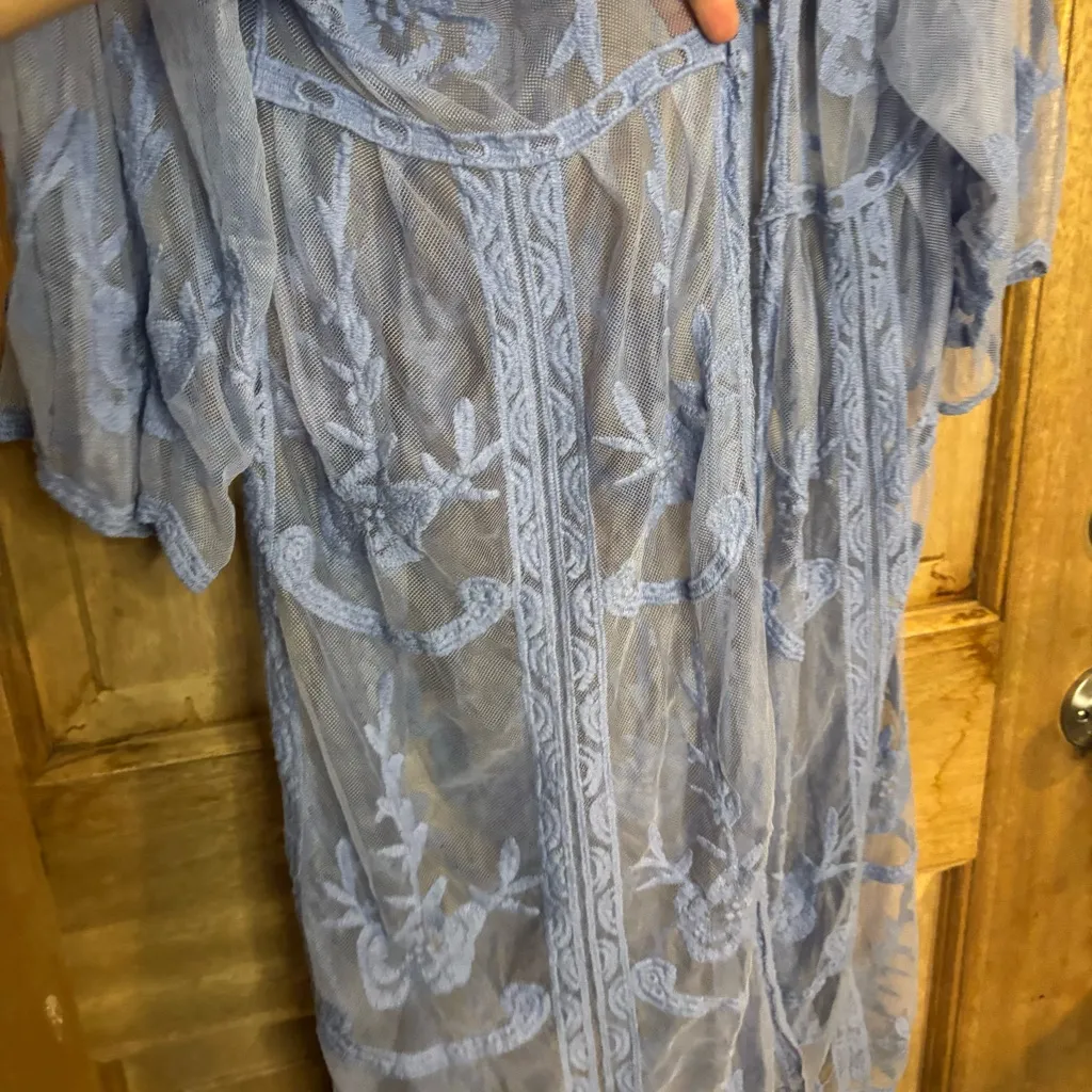 LC Lauren‎ Conrad women’s Blue Mesh Floral Cover-Up one size - Image 4