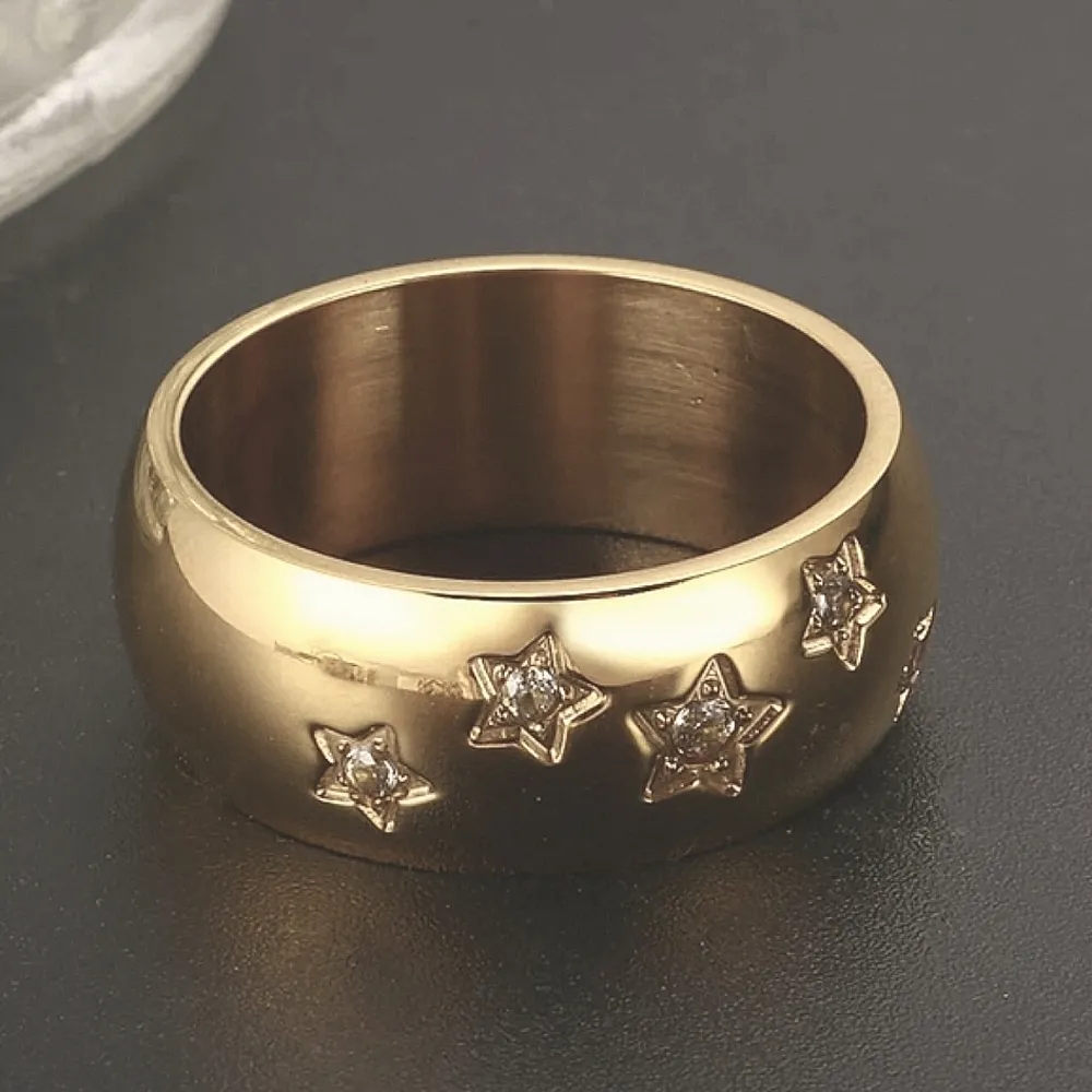 NEW Women's Wide‎ Pave Diamond Star Gold-Plated Ring Band Size 7 - Image 4