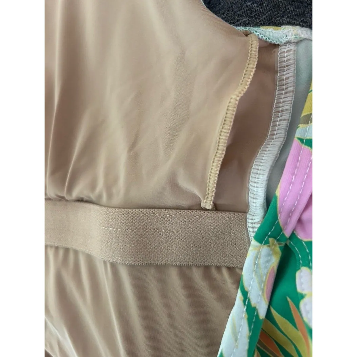 SUNSOAKED Papavero Ruffle Sleeve Padded Floral Zip Up One Piece Swimsuit Size 10 Green - Image 11