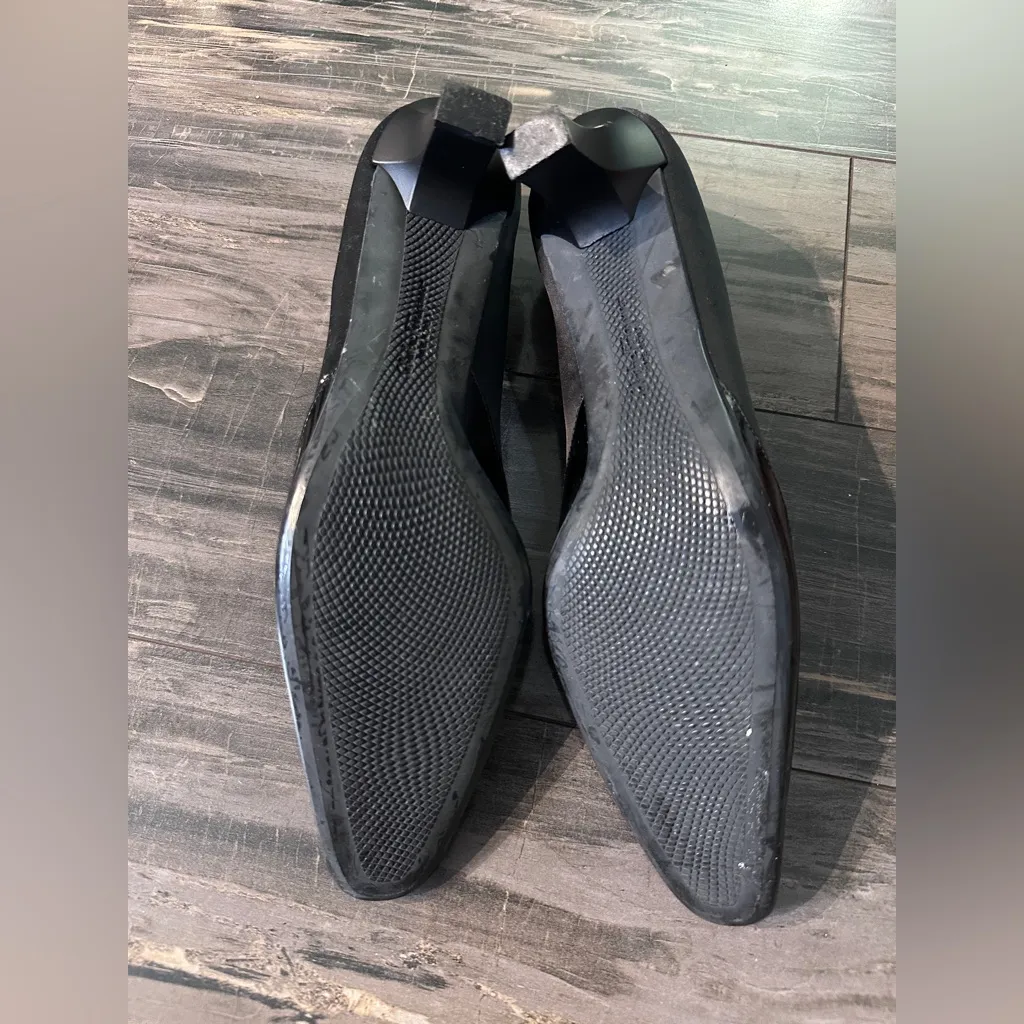 Salvatore Ferragamo size 7.5  Black Pumps Heels Shoes womens Made In Italy‎ - Image 7