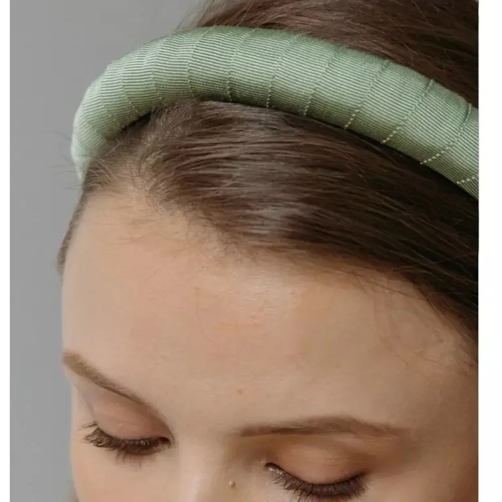 Jennifer Behr Attica made in New York silk grosgrain headband in sage green - Image 3