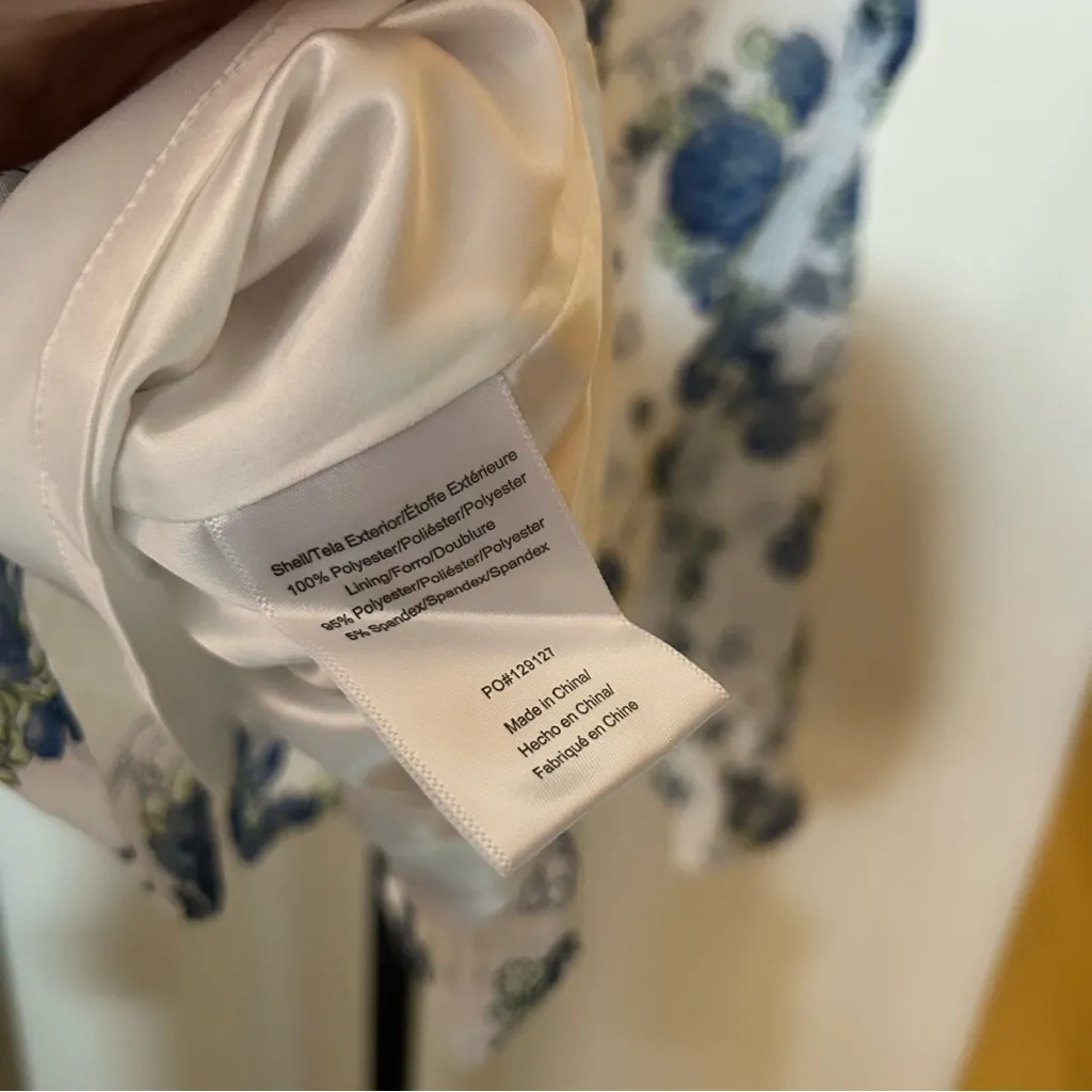 ModCloth Rodeo Rose Button Front Top Floral Western Horse Print White Blue Sz L - Image 5