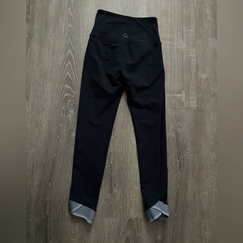 Beyond Yoga Leggings Dark Blue Light Blue Women’s Size XS Activewear Stretch - Image 9