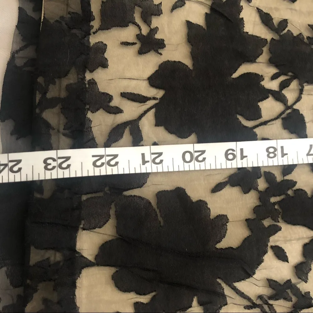 Apt. 9 Floral  Lace Overlay Skirt Black & Gold Sz 12 - Image 6