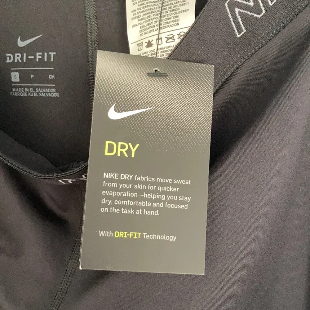 Nike Dri-Fit Training Capris - Image 7
