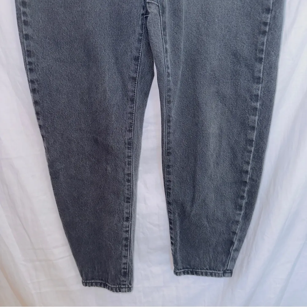 Zara Black Wash Denim High Waisted Paperbag Mom Jean size US 2 - Image 4