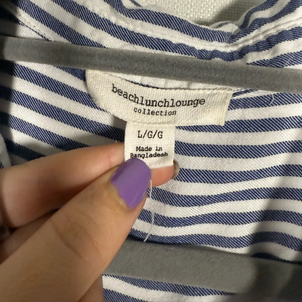 beachlunchlounge Blue and White Striped Long Sleeve Button Up Shirt Large - Image 3