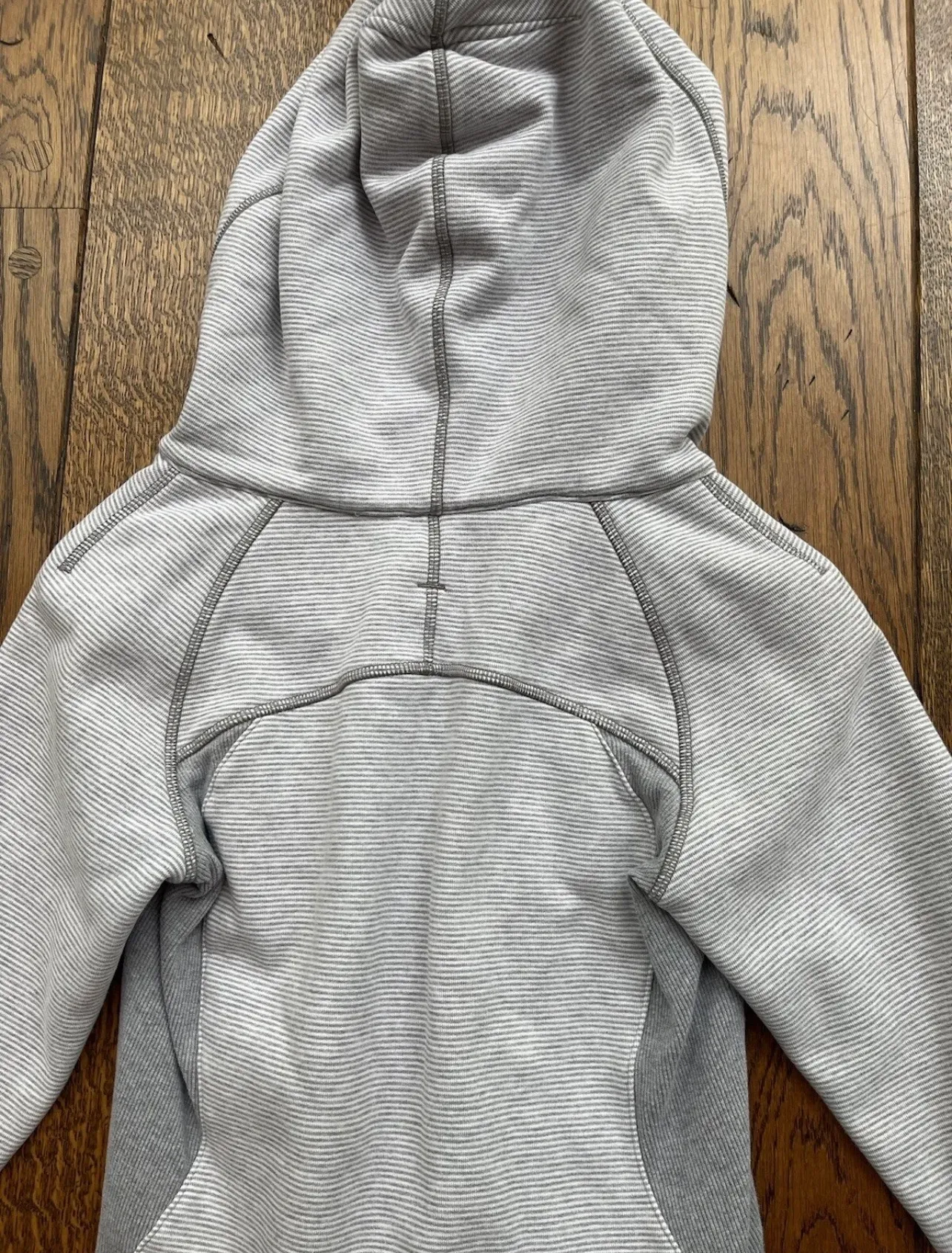 Lululemon WOMENS USED  WHITE & GRAY STRIPED SCUBA ZIP UP HOODIE JACKET SIZE 4 - Image 6