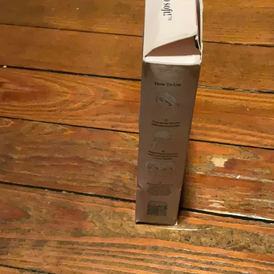 Kitsch Adjustable Oversized Satin Bonnet Haze Blue NWT - Image 3