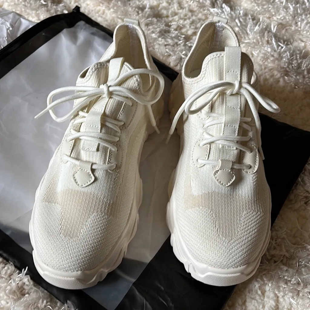 SHEIN Cuccoo cream color sneakers size 41/10 - Image 4