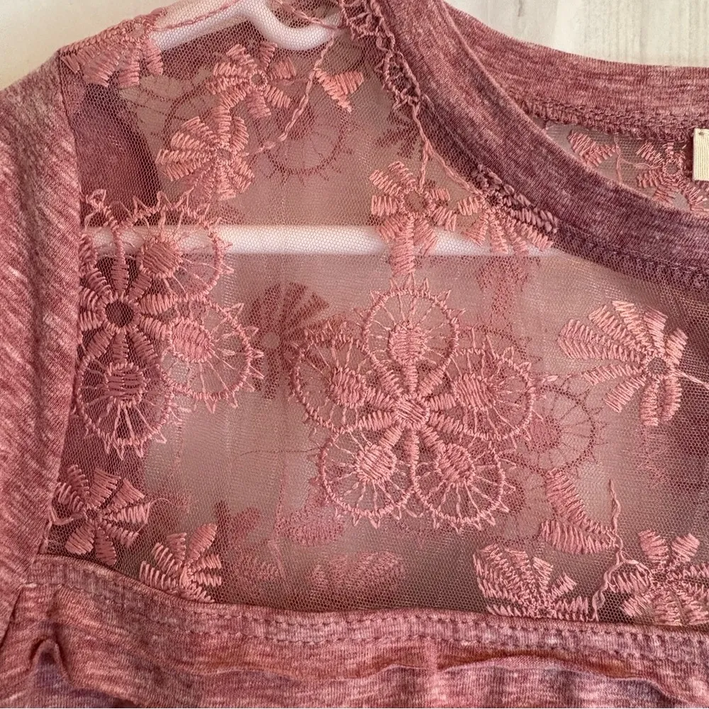 Easel Los Angeles Sheer Lace Tunic Size Large Dusty Pink Sheer Lace Mix Chic NWT - Image 4