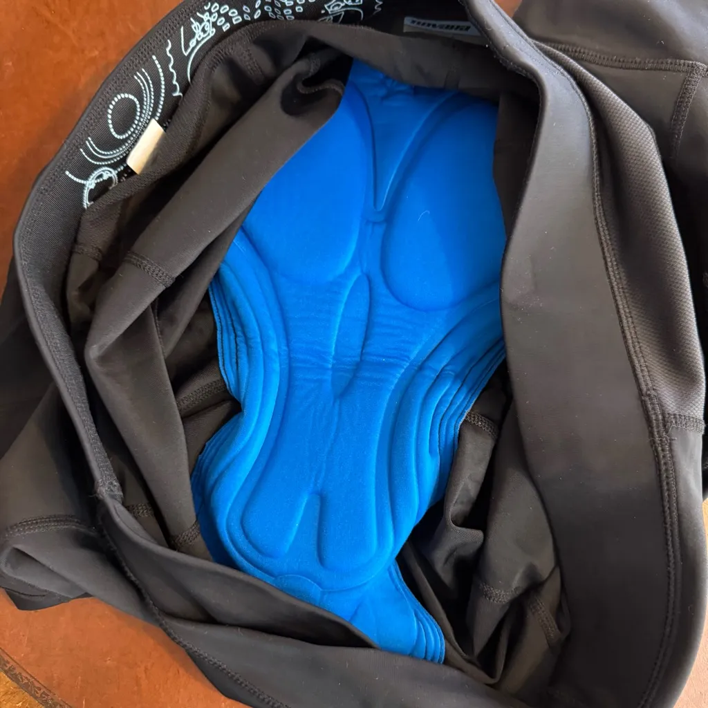 NOVARA Black padded Cycling capri pants women’s size xl - Image 5