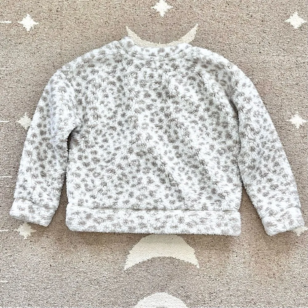 Thread & Supply White Leopard Sherpa Fleece Pullover Medium - Image 6