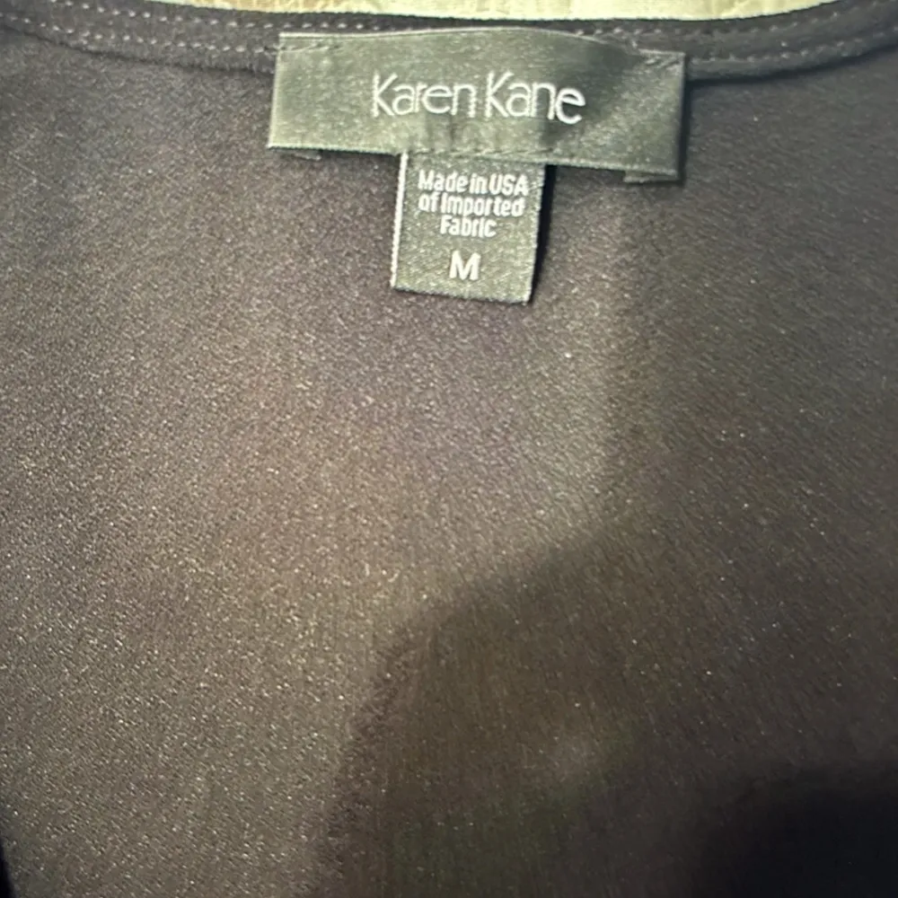 Karen Kane black dress with beautiful sleeves med - Image 3