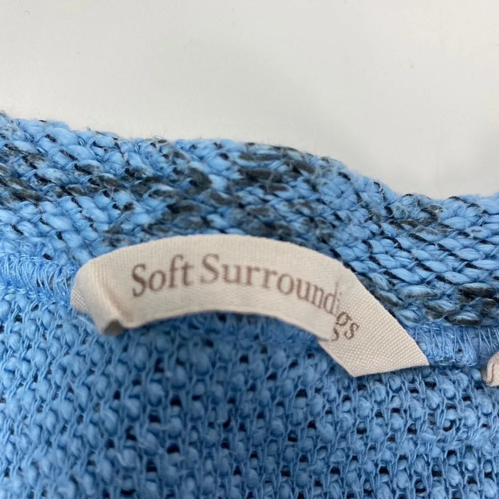 Soft Surroundings M Blue Bird Tropical Floral Pattern Sweater - Image 3