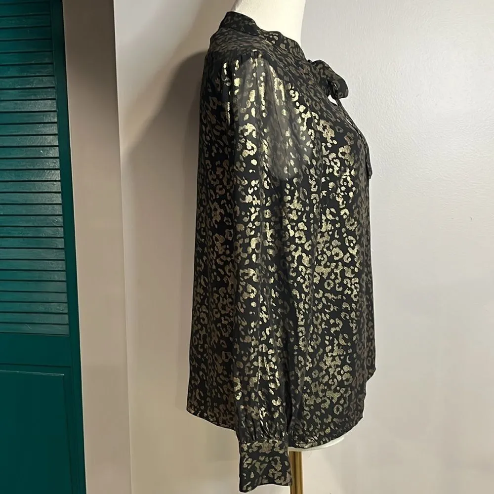 cupcakes and cashmere NWOT gold shimmer blouse with tie XS Black - Image 5