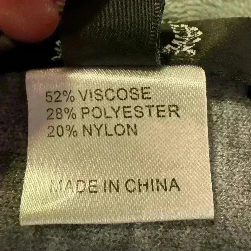 Women’s Black A.Z.I. Throw - Image 6