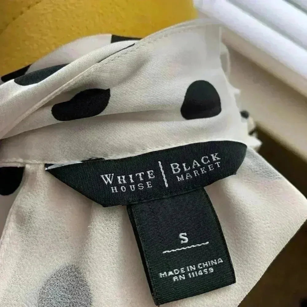 Black House/White Market - Image 10