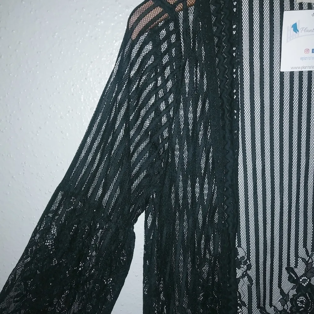 Grace & Emma S Luxurious Black Lace Kimono Lingerie - Image 5