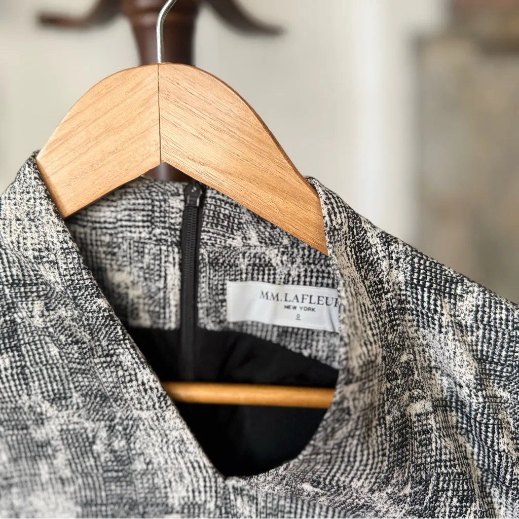 M.M. LaFleur Aditi Sleeveless Sheath Dress in Black & White Crackle Print size 0 - Image 5