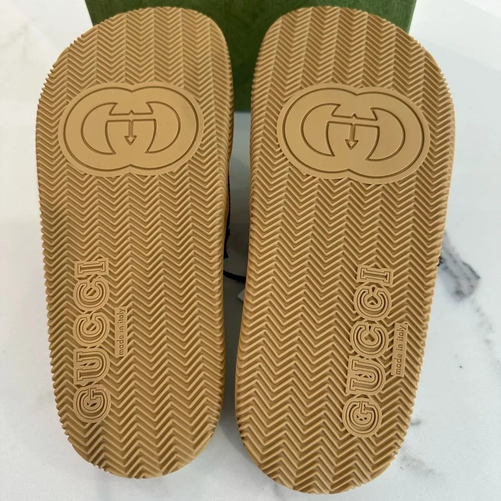 Gucci Rubber GG Interlocking Slide Sandals - Image 6