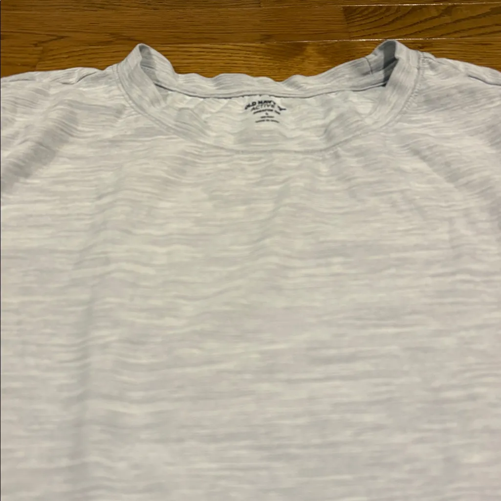 Old Navy | Light Heathered Grey Active T-Shirt Size Large - Image 2