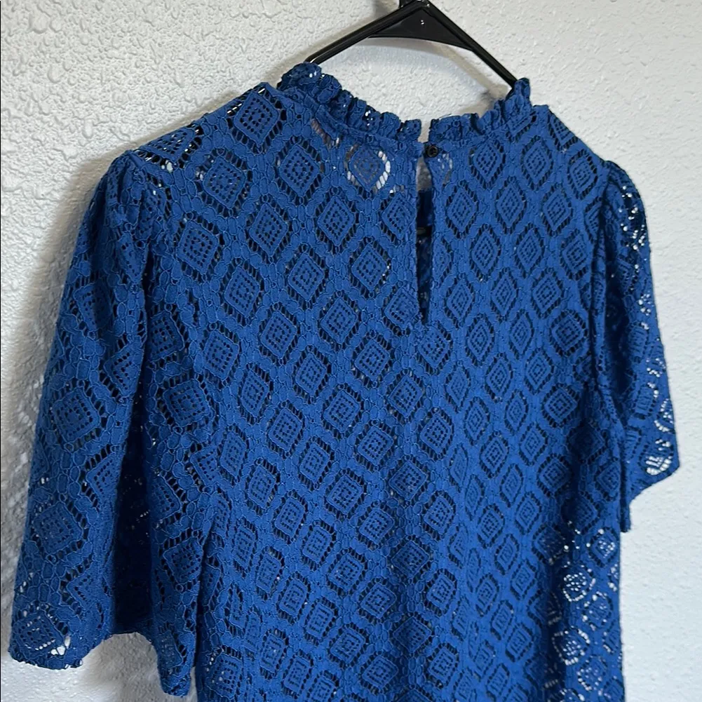 LOFT Blue Lace Boxy Short Sleeve Blouse Size Medium - Image 11