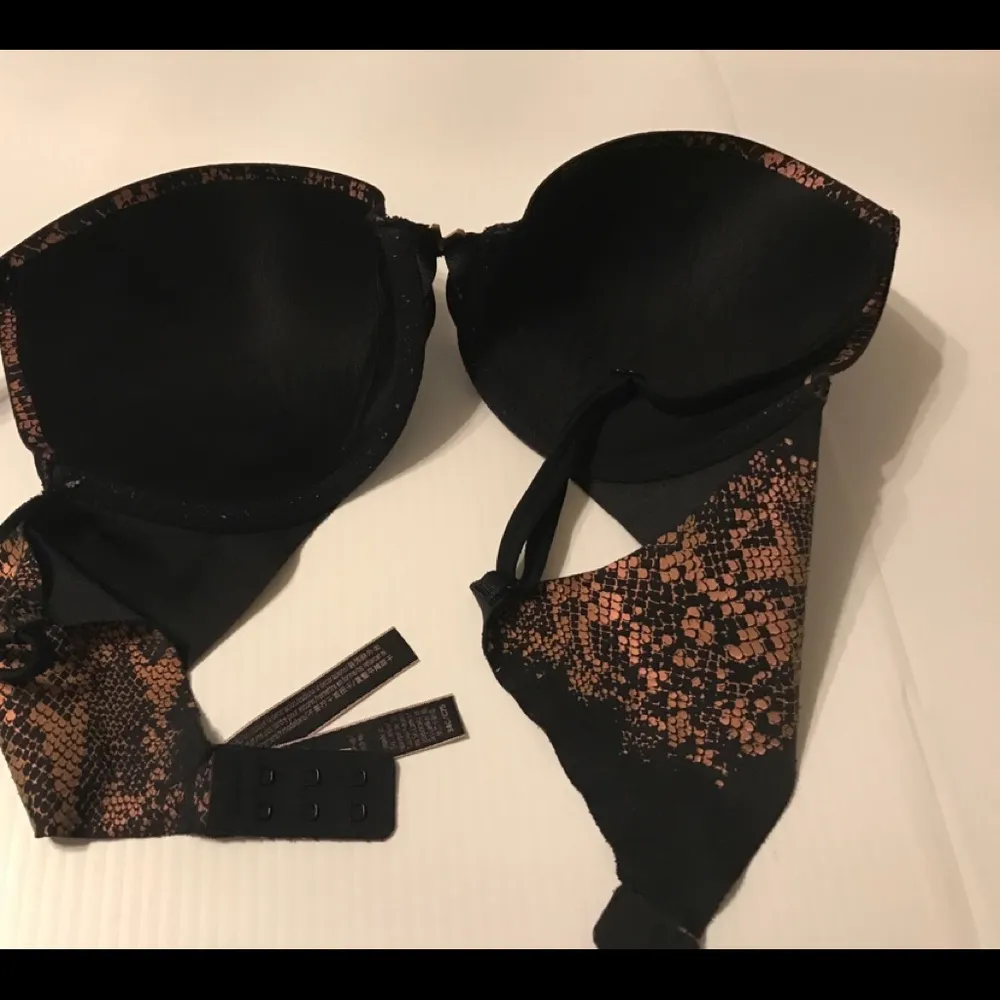 Victoria’s Secret Push Up Underwire  Bra 34C - Image 2