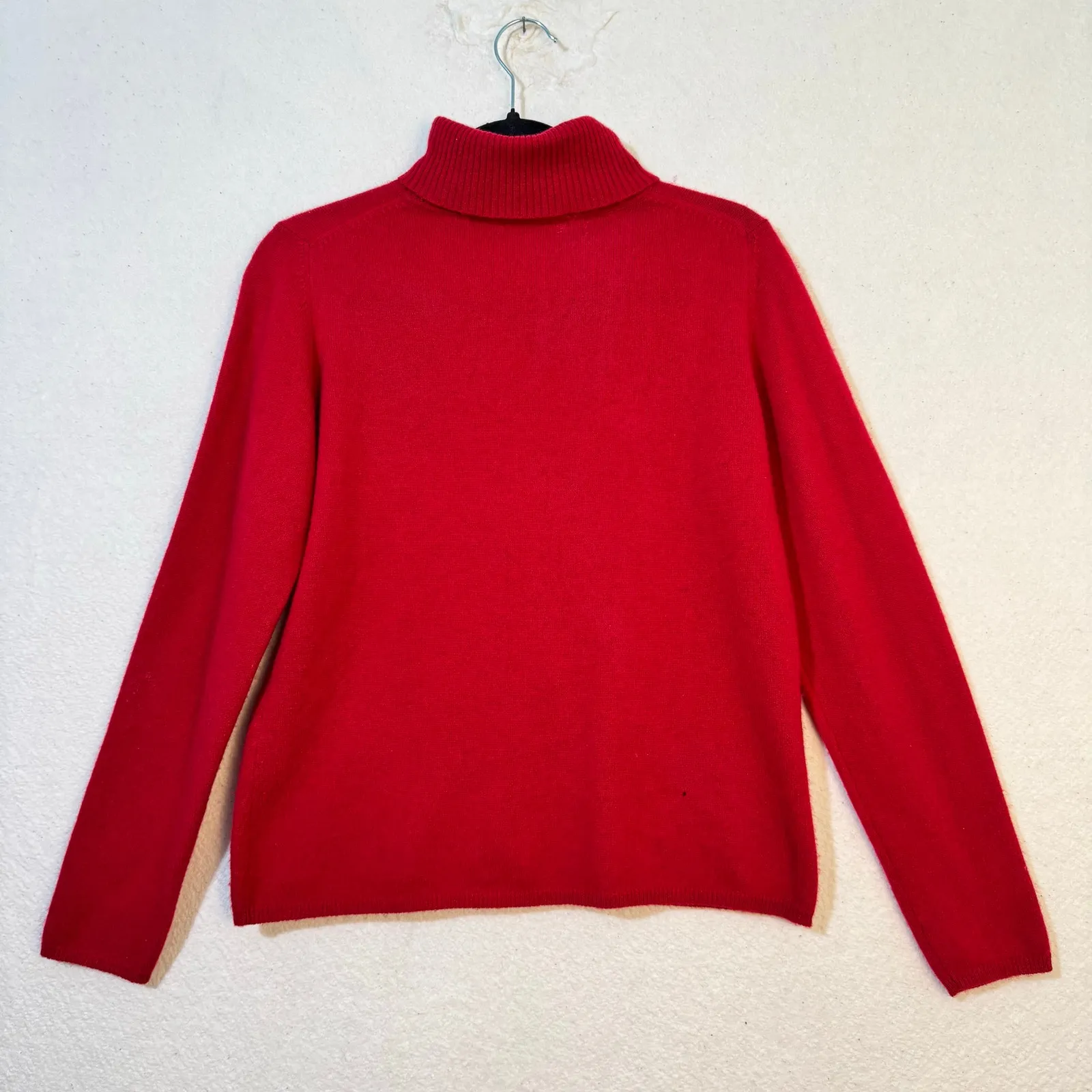 Valerie Stevens VTG Luxurious Soft Red Cashmere Turtleneck Sweater Size Medium - Image 4