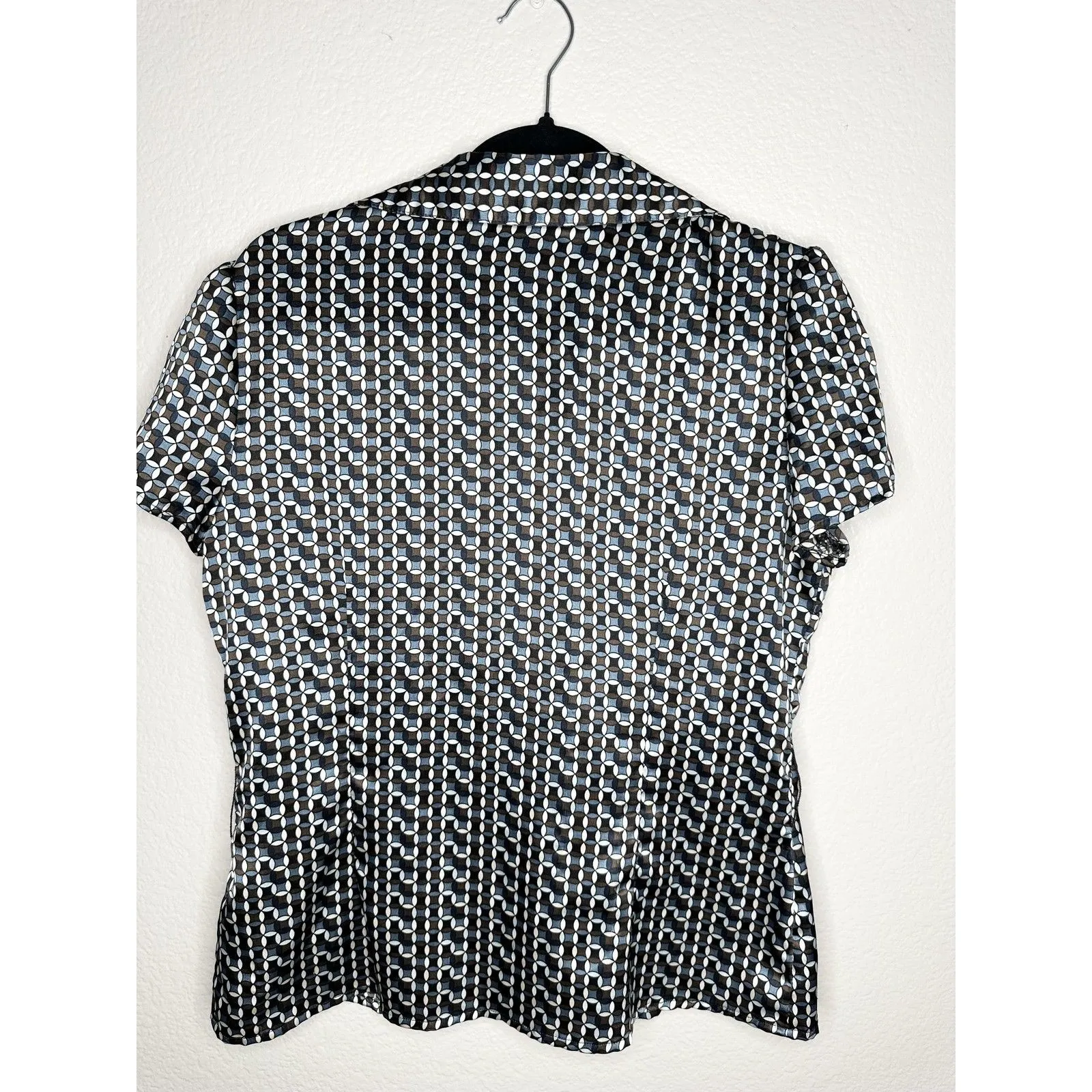 Apt. 9 Shirt Womens Medium Blue Geometric Button Down Stretch Short Sleeve Work - Image 4