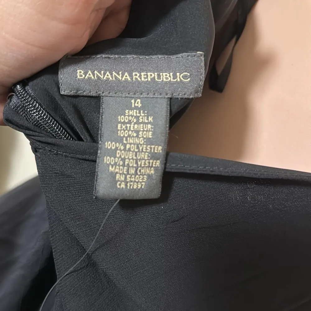 Banana Republic NWT 100% silk black halter backless dress plus woman size 14 - Image 7