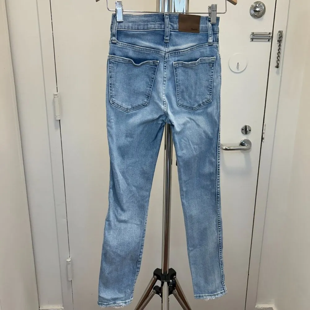 Madewell Petite 10" High-Rise Skinny Jeans in Wheeler Wash - Image 10